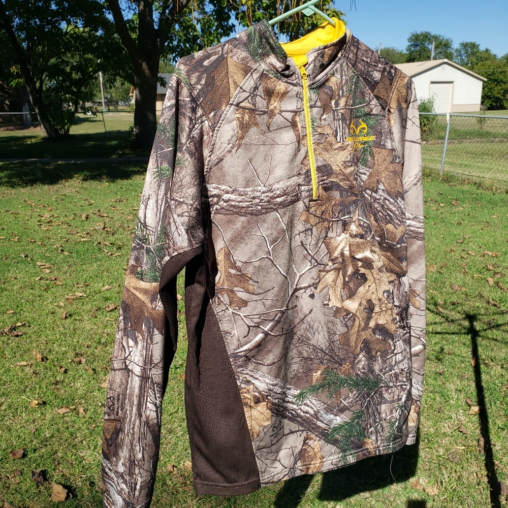 Men's Real Tree zip up camo jacket M 38-40